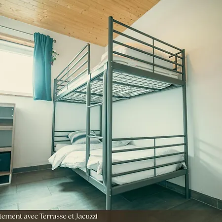 Apartment In Froidchapelle With Terrace アパート *